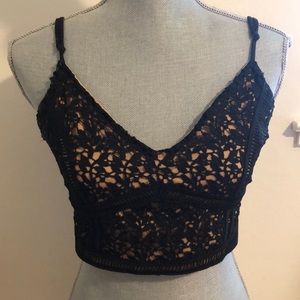 Kendall & Kylie Black Lace Crop Top Size Medium